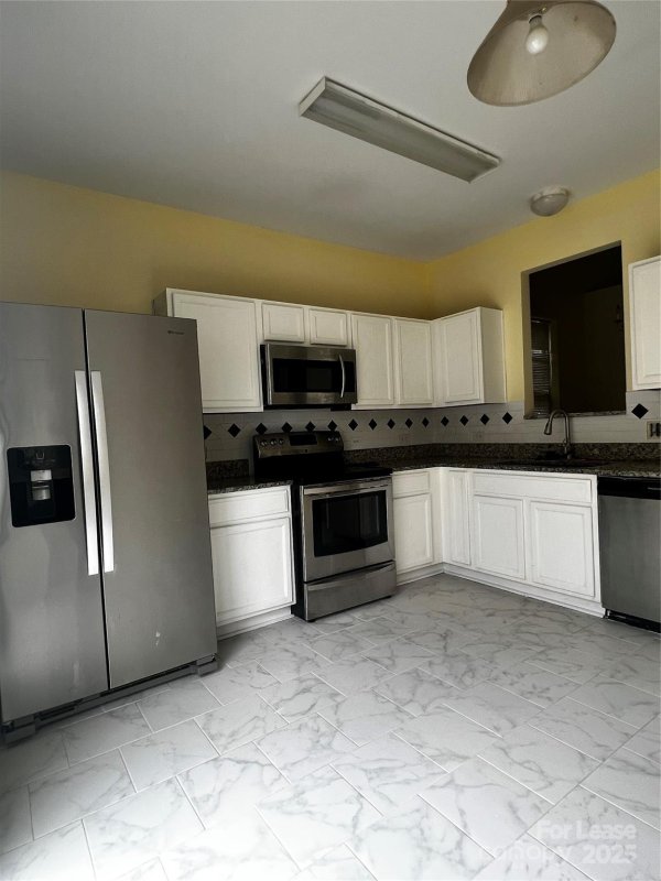 Property image 4 at 9247 Cranfield Lane, Charlotte, NC 28277