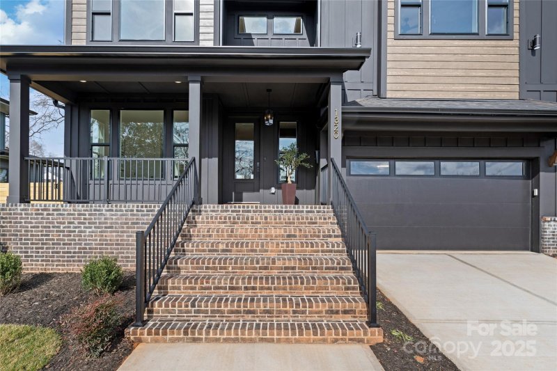Property image 3 at 1320 Fordham Road, Charlotte, NC 28208