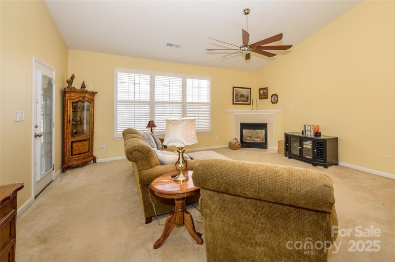 Property image 5 of 4642 Willow Glen Road in Rocky River Crossing, Harrisburg, NC 28075