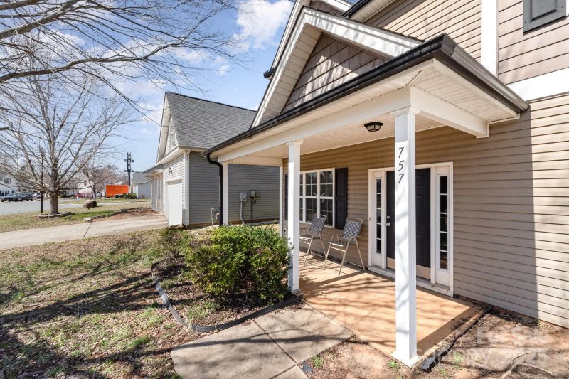 Property image 4 of 757 Jones Branch Road in Jones Branch, Fort Mill, SC 29715