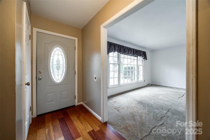 Property image 3 at 8106 Sidras Court, Charlotte, NC 28270