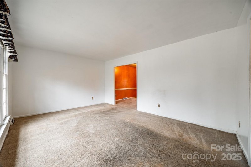 Property image 5 at 8106 Sidras Court, Charlotte, NC 28270