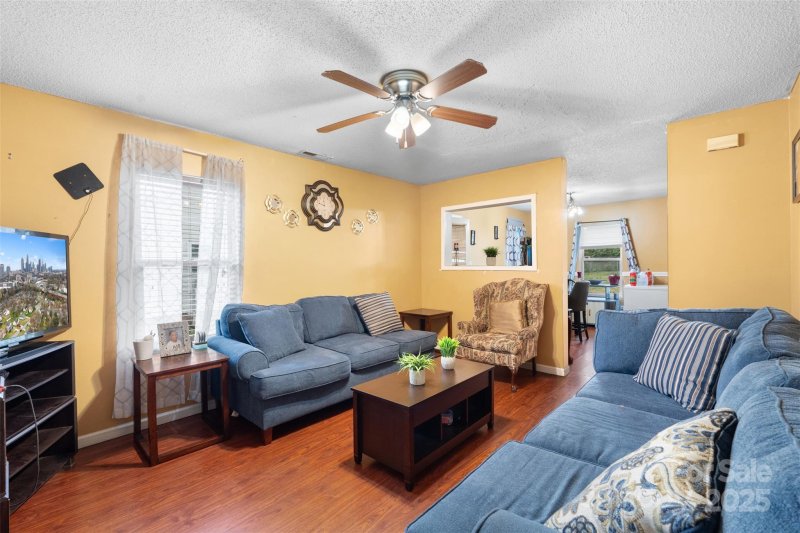 Property image 3 at 1007 Johnson Street, Charlotte, NC 28206