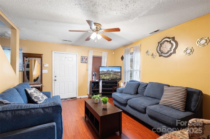 Property image 4 at 1007 Johnson Street, Charlotte, NC 28206