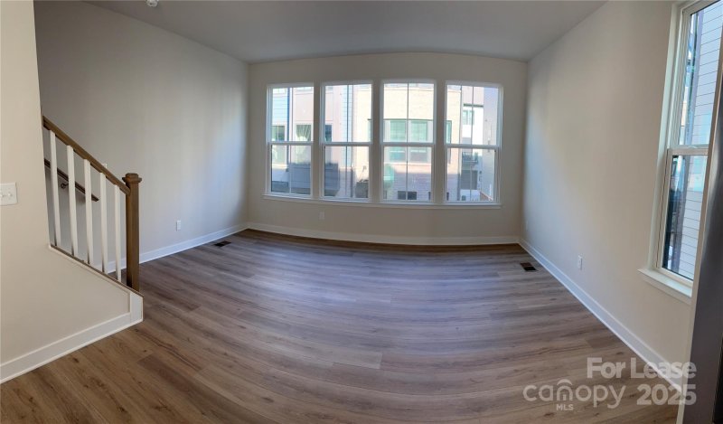 Property image 3 of 428 Spearfield Lane in Anderson Townhomes, Charlotte, NC 28205