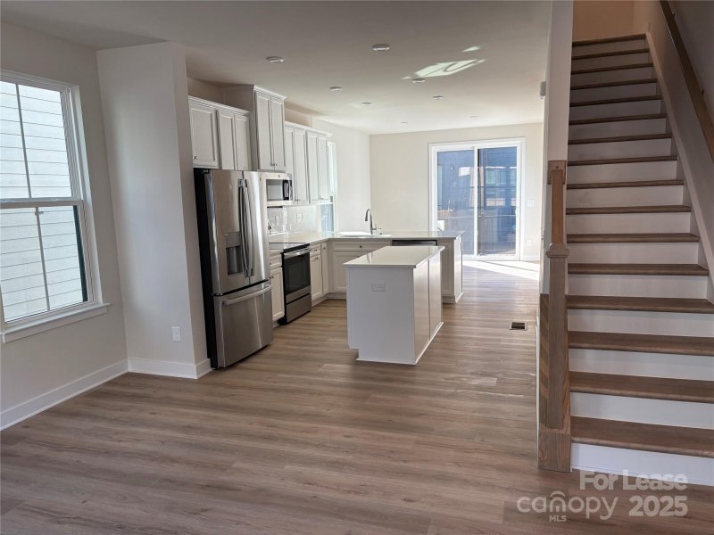 Property image 4 of 428 Spearfield Lane in Anderson Townhomes, Charlotte, NC 28205