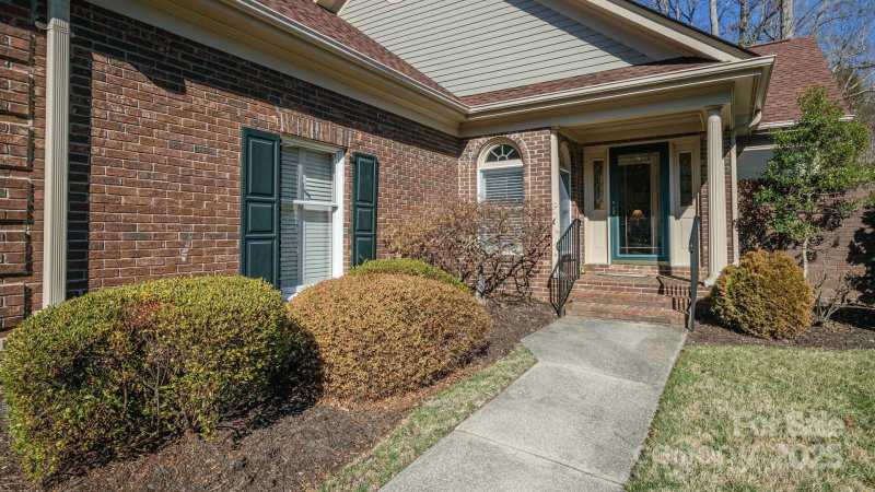 Property image 3 at 128 Glenbrook Drive, Hendersonville, NC 28739