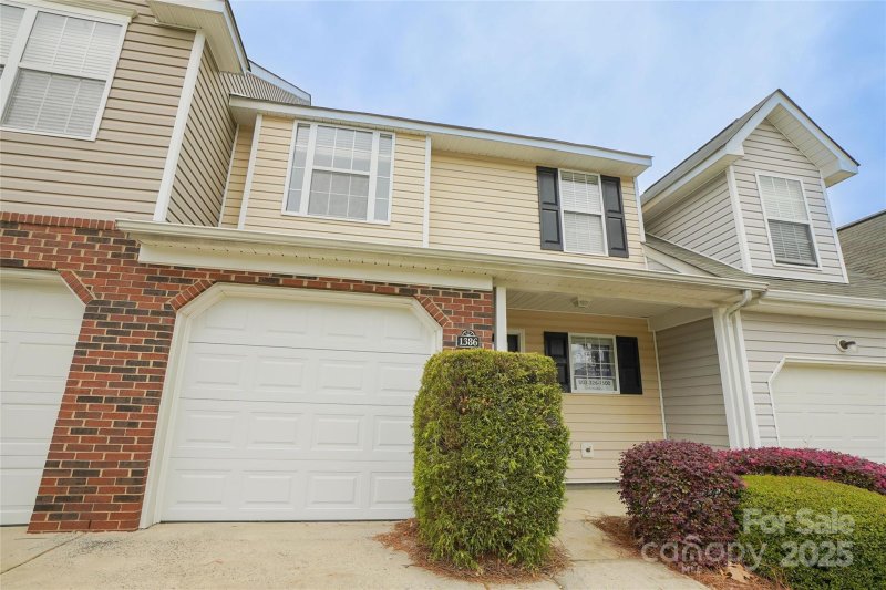 Property image 3 at 1386 Walnut Hill Drive, Rock Hill, SC 29732