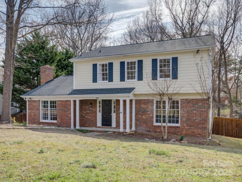 Property image 2 at 5923 Rexwood Place, Charlotte, NC 28210