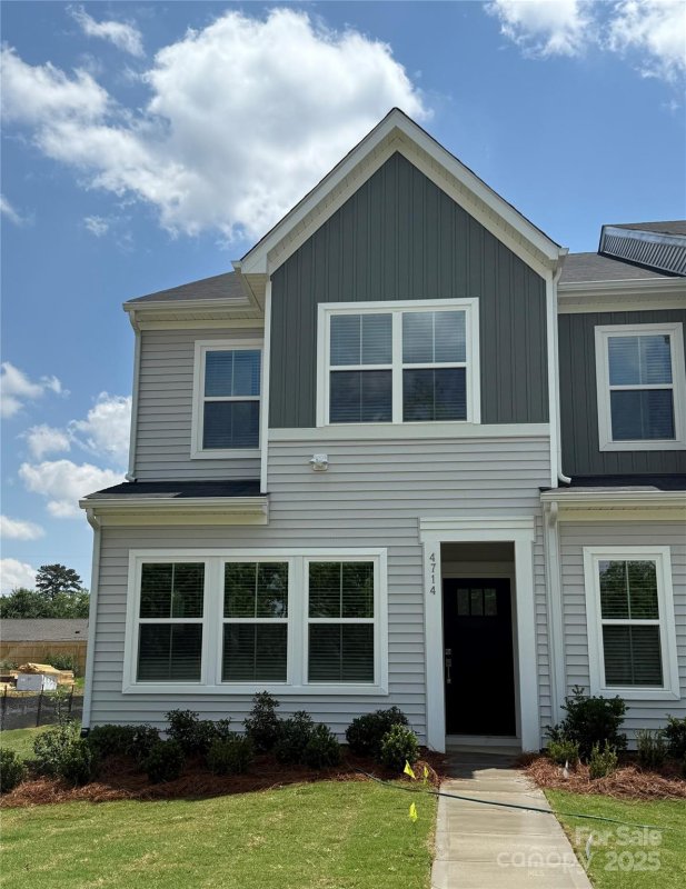 Property image 3 of 4714 Lakeview Road in Lakeview Village, Charlotte, NC 28216