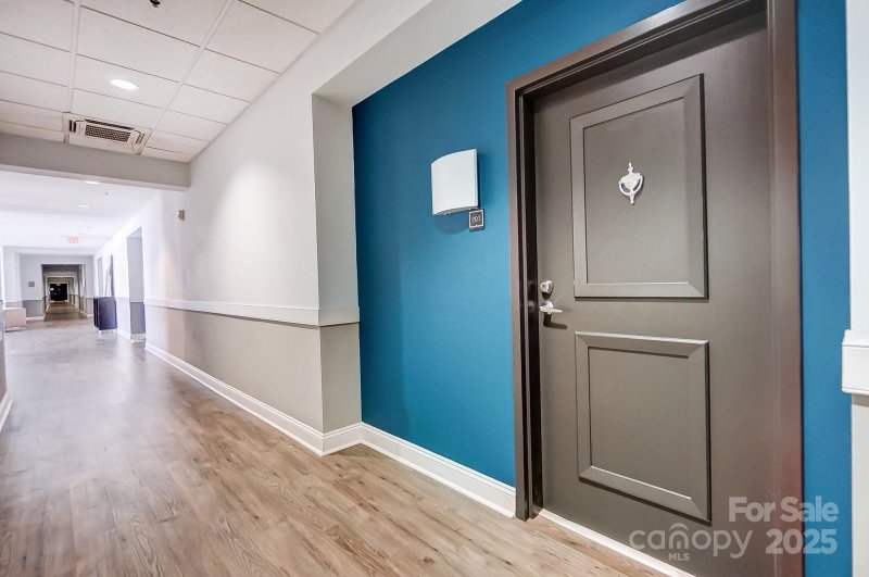 Property image 4 at 720 Governor Morrison Street, Charlotte, NC 28211