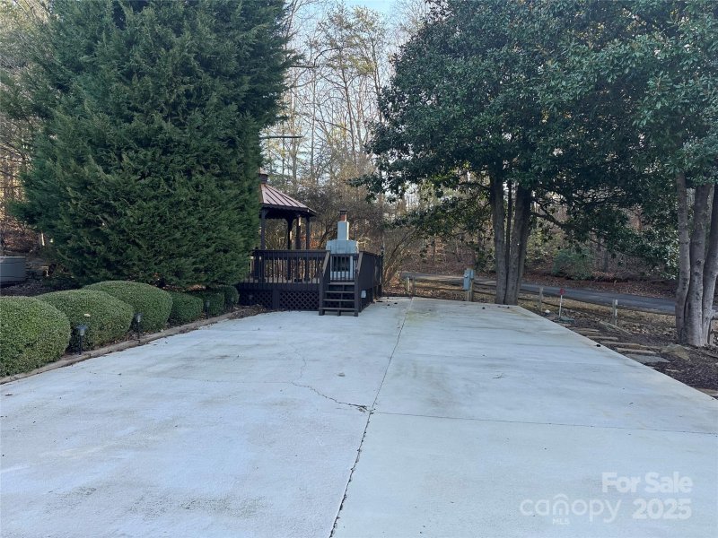 Property image 2 of 109 Cornell Circle in Apple Valley Farms, Lake Lure, NC 28746