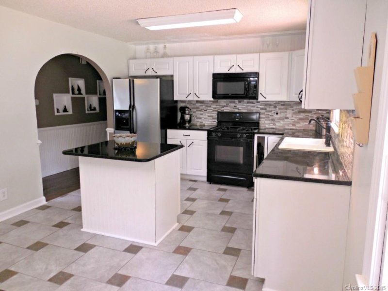 Property image 2 at 3201 Brixton Court, Charlotte, NC 28205