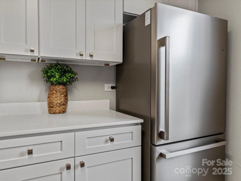 Property image 5 at 609 Spruce Street, Mooresville, NC 28115