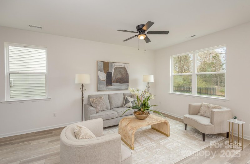 Property image 3 at 901 Cathey Road, Charlotte, NC 28214