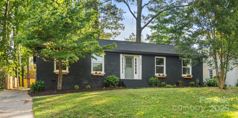 Property image 2 at 5825 Ruth Drive, Charlotte, NC 28215