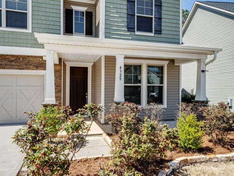 Property image 3 of 4329 Hunton Dale Road in Hunton Forest, Concord, NC 28027