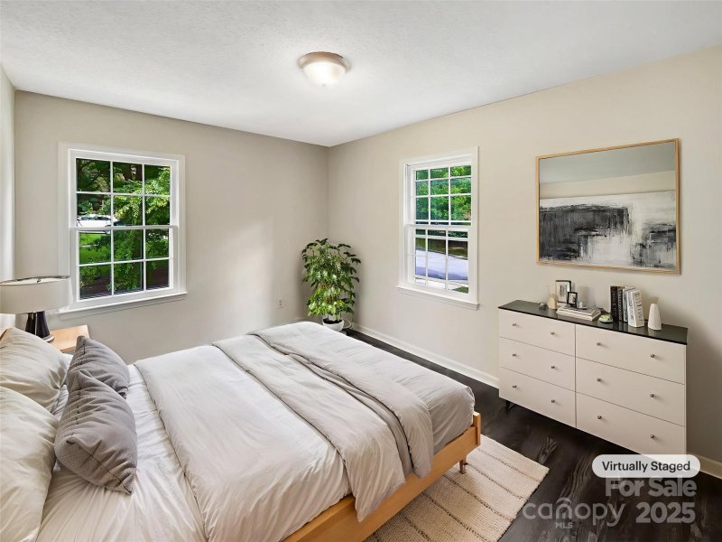 Property image 4 of 316 Epperstone Lane in Somersby, Matthews, NC 28105