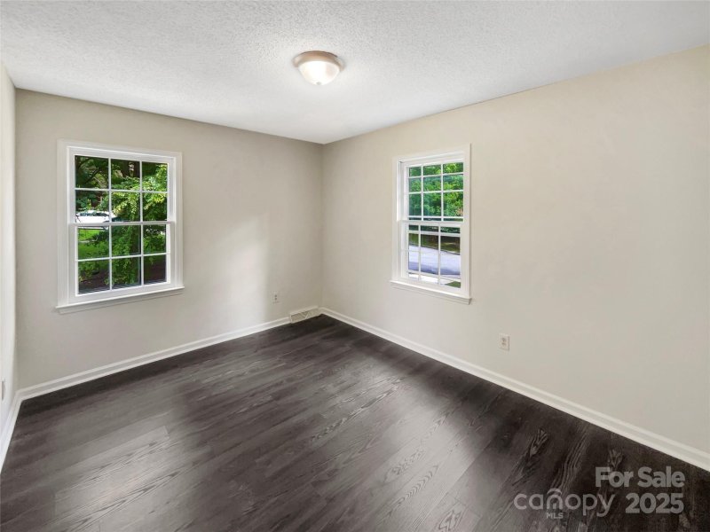 Property image 5 of 316 Epperstone Lane in Somersby, Matthews, NC 28105