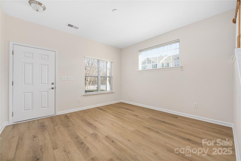 Property image 3 at 11029 Ardglass Court, Charlotte, NC 28213