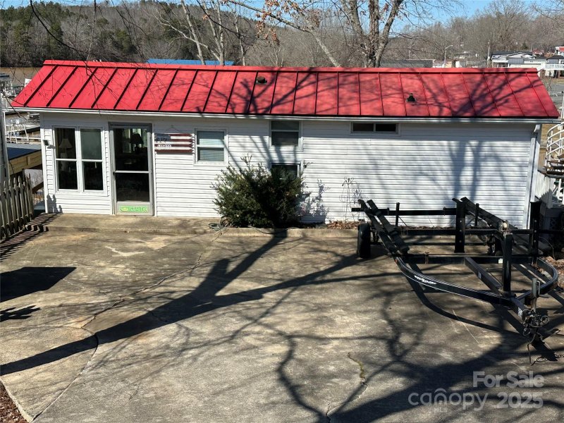 117 Badin Lake Circle