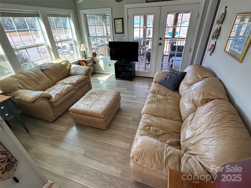 Property image 4 of 117 Badin Lake Circle in Badin Shores Resort, New London, NC 28127