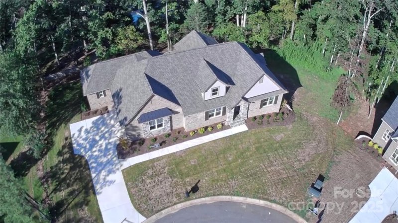 Property image 4 of 2069 Landry Lane in Meadow Lakes Ii, Rock Hill, SC 29732