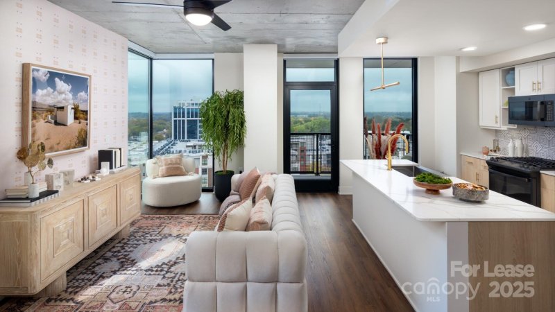 124 E Kingston Avenue