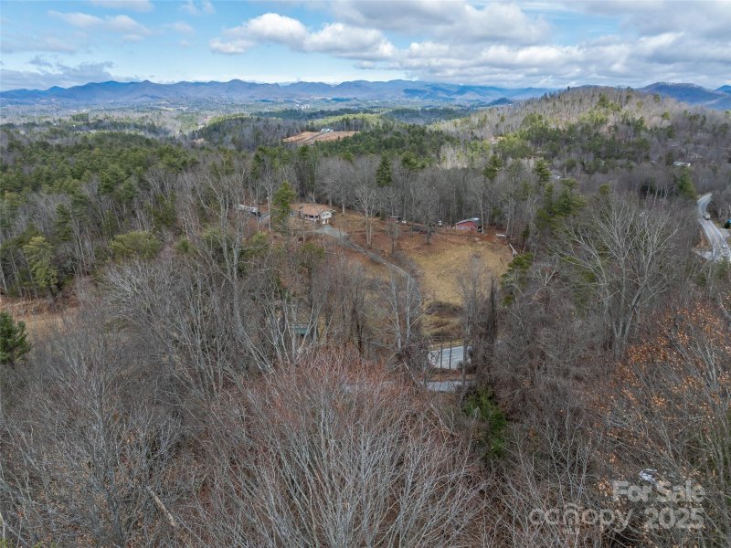 Fox Trap Ridge, Weaverville Community