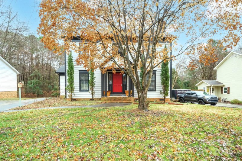 Property image 2 at 8730 Rittenhouse Circle, Charlotte, NC 28270