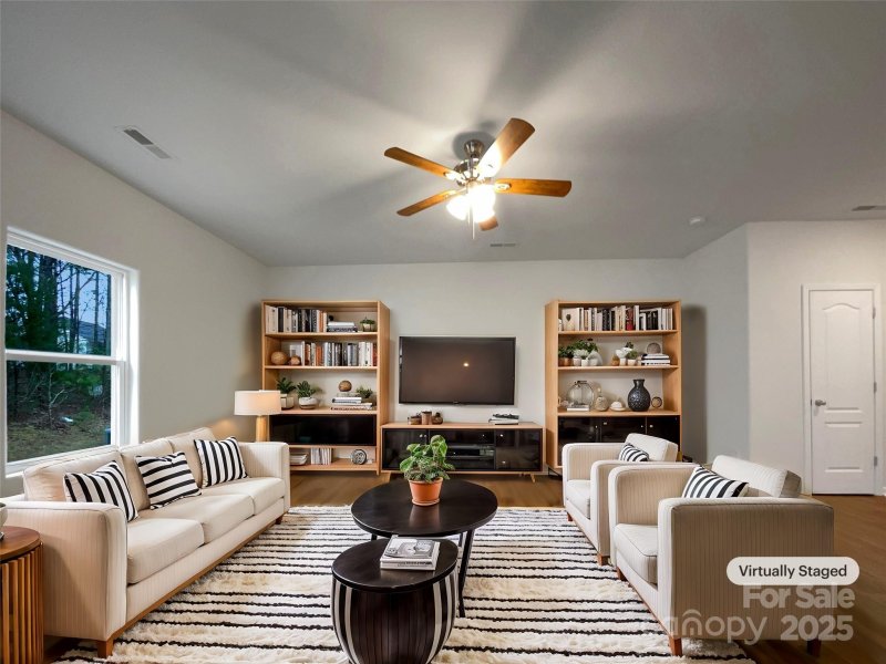 Property image 2 at 6214 Purbeck Way, Charlotte, NC 28215