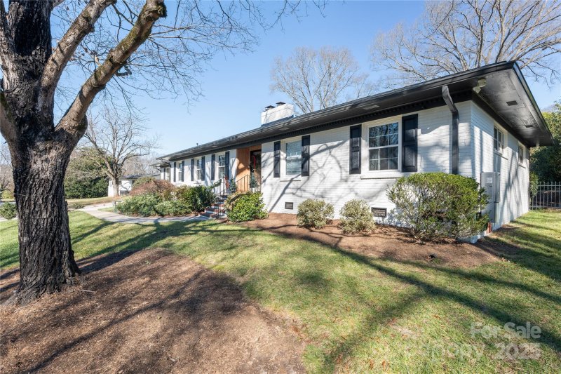 Property image 2 at 5217 Addison Avenue, Charlotte, NC 28211