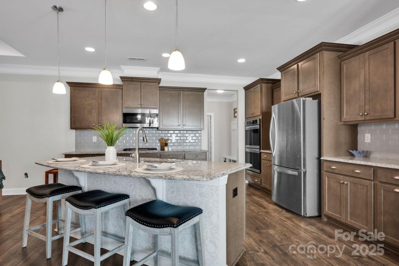 Property image 3 at 128 Sweet Leaf Lane, Mooresville, NC 28117