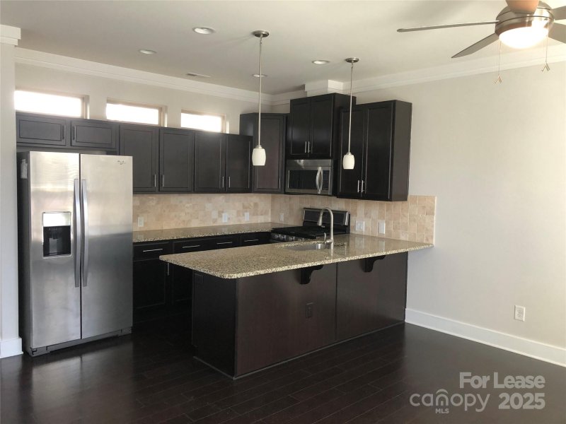 Property image 3 at 919 Warren Burgess Lane, Charlotte, NC 28205