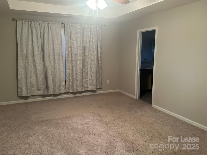 Property image 4 at 4015 Farmington Ridge Parkway, Charlotte, NC 28213