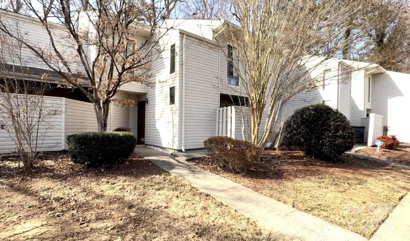 7812 Hummingbird Lane