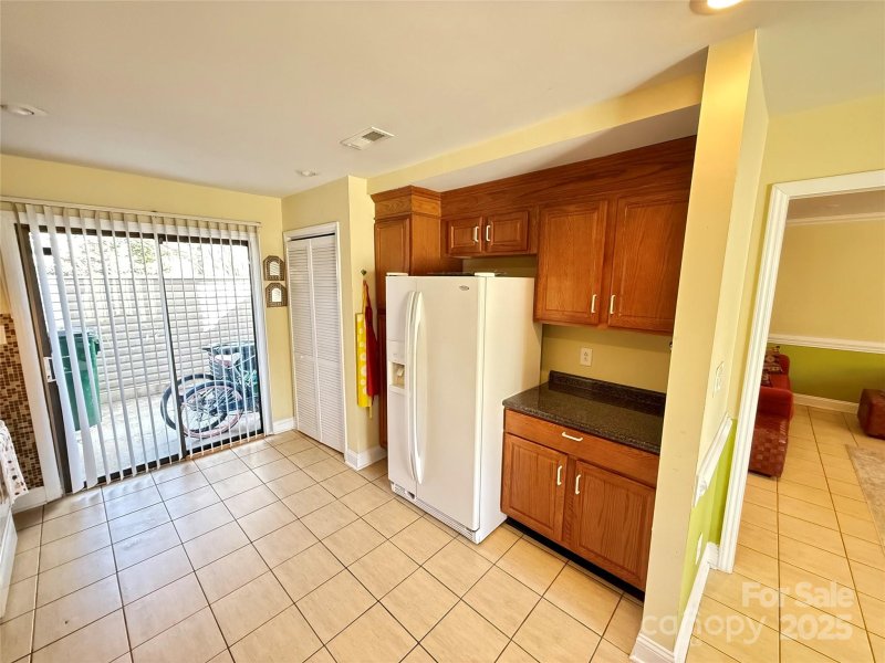 Property image 5 at 7812 Hummingbird Lane, Charlotte, NC 28212