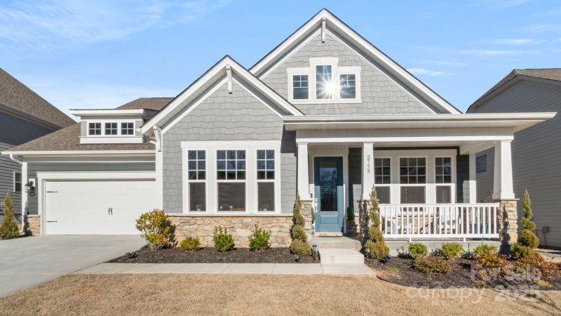2758 Suffolk Place