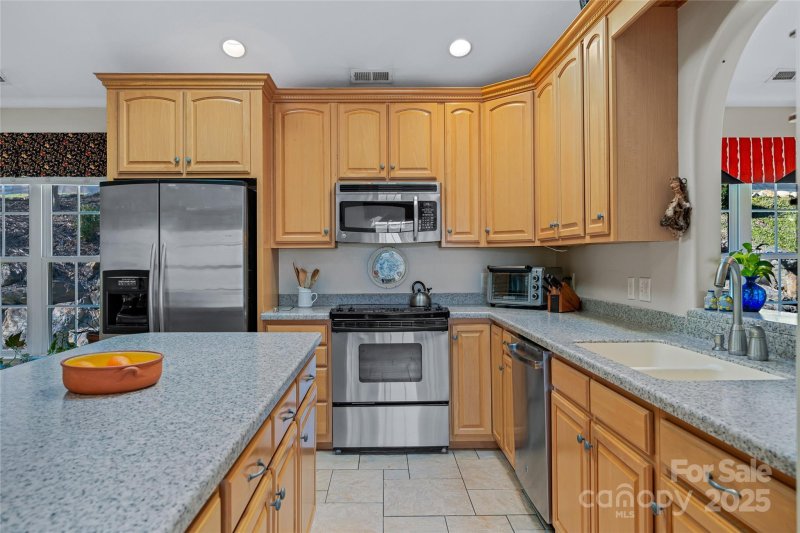 Property image 5 at 53 Stonebridge Drive, Asheville, NC 28805