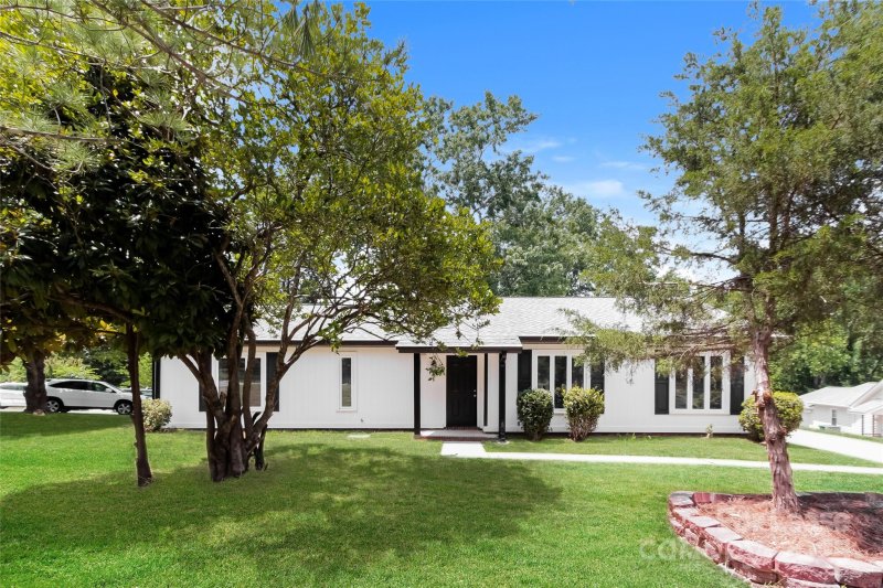 Property image 2 at 11902 Five Cedars Road, Charlotte, NC 28226