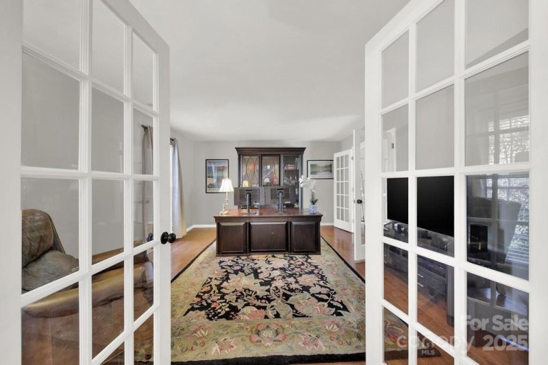 Property image 3 at 1427 Matthews Plantation Drive, Matthews, NC 28105