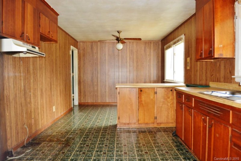 Property image 3 at 406 Telegraph Drive, Gastonia, NC 28056