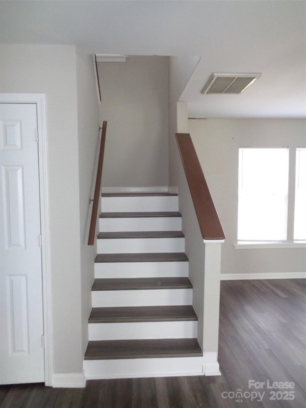 Property image 3 at 4539 Springview Road, Charlotte, NC 28213