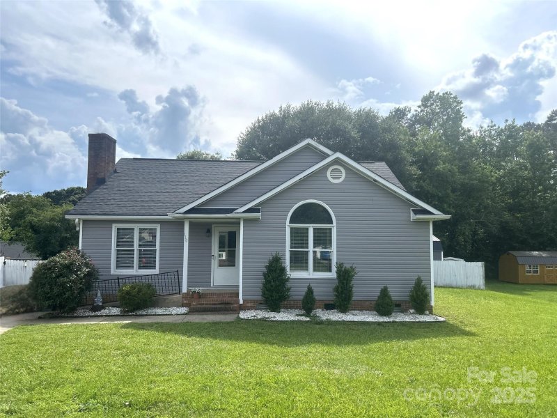 110 Weeping Willow Way