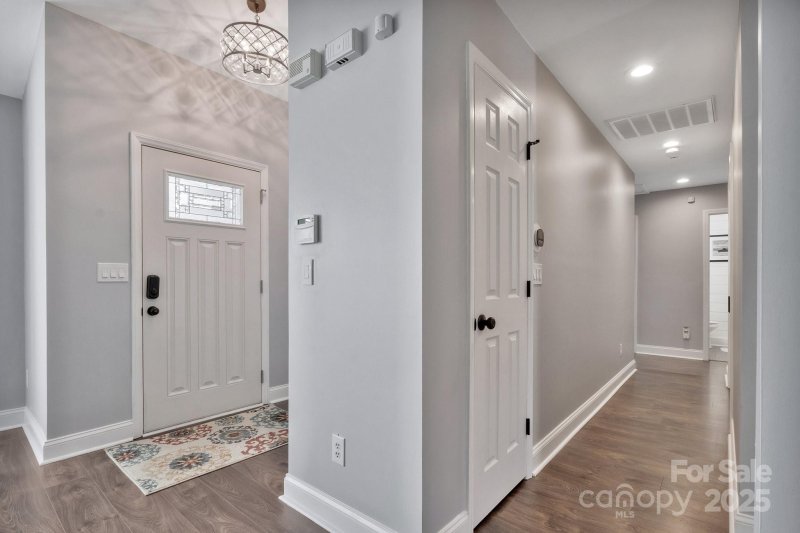 Property image 4 at 13015 Greycrest Drive, Charlotte, NC 28278