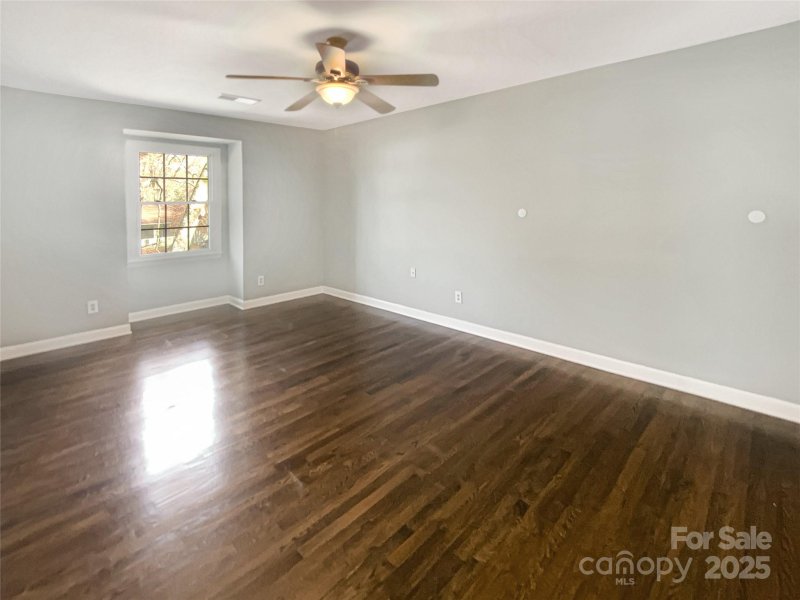 Property image 5 at 5014 Coronado Drive, Charlotte, NC 28212