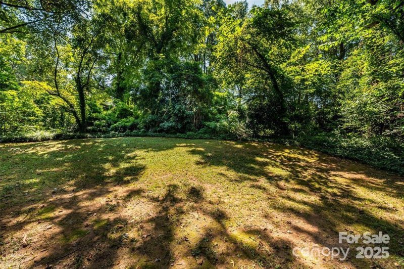 Property image 5 at 2250 Arnold Drive, Charlotte, NC 28205