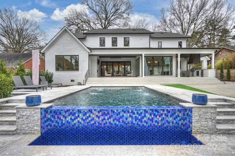 Property image 5 at 229 N Canterbury Road, Charlotte, NC 28211