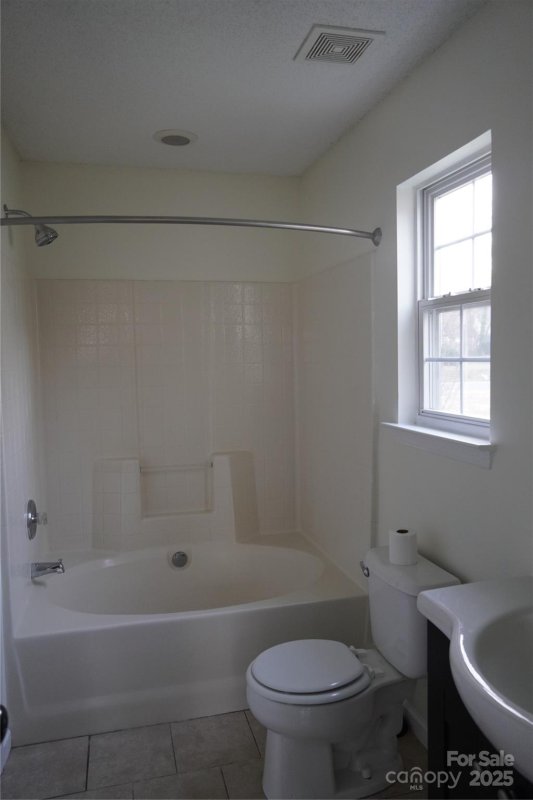 Property image 4 at 4718 Sahalee Lane, Charlotte, NC 28216