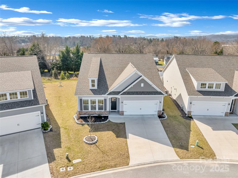 Property image 3 at 49 Fox Cove Road, Hendersonville, NC 28792